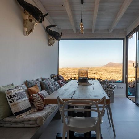 Villa Calderon Hondo. Top Design , Views And Pool Lajares-코라레호 외부 사진