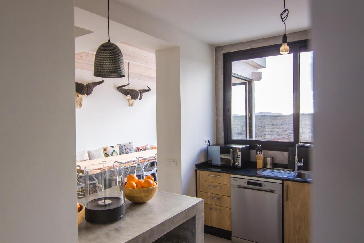 Villa Calderon Hondo. Top Design , Views And Pool Lajares-코라레호 외부 사진