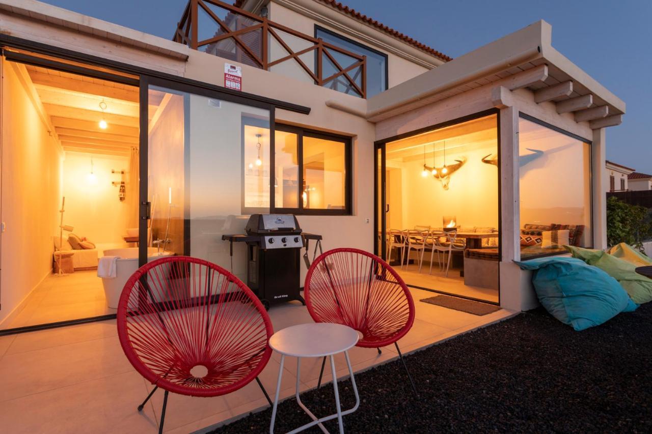 Villa Calderon Hondo. Top Design , Views And Pool Lajares-코라레호 외부 사진