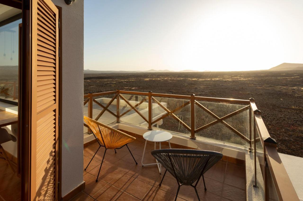 Villa Calderon Hondo. Top Design , Views And Pool Lajares-코라레호 외부 사진