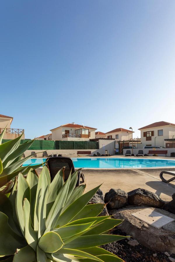 Villa Calderon Hondo. Top Design , Views And Pool Lajares-코라레호 외부 사진
