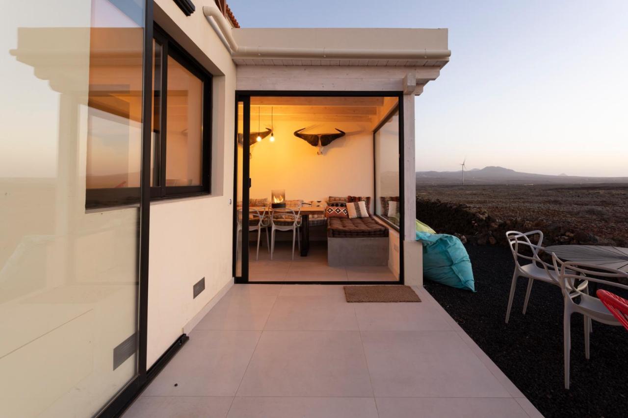 Villa Calderon Hondo. Top Design , Views And Pool Lajares-코라레호 외부 사진